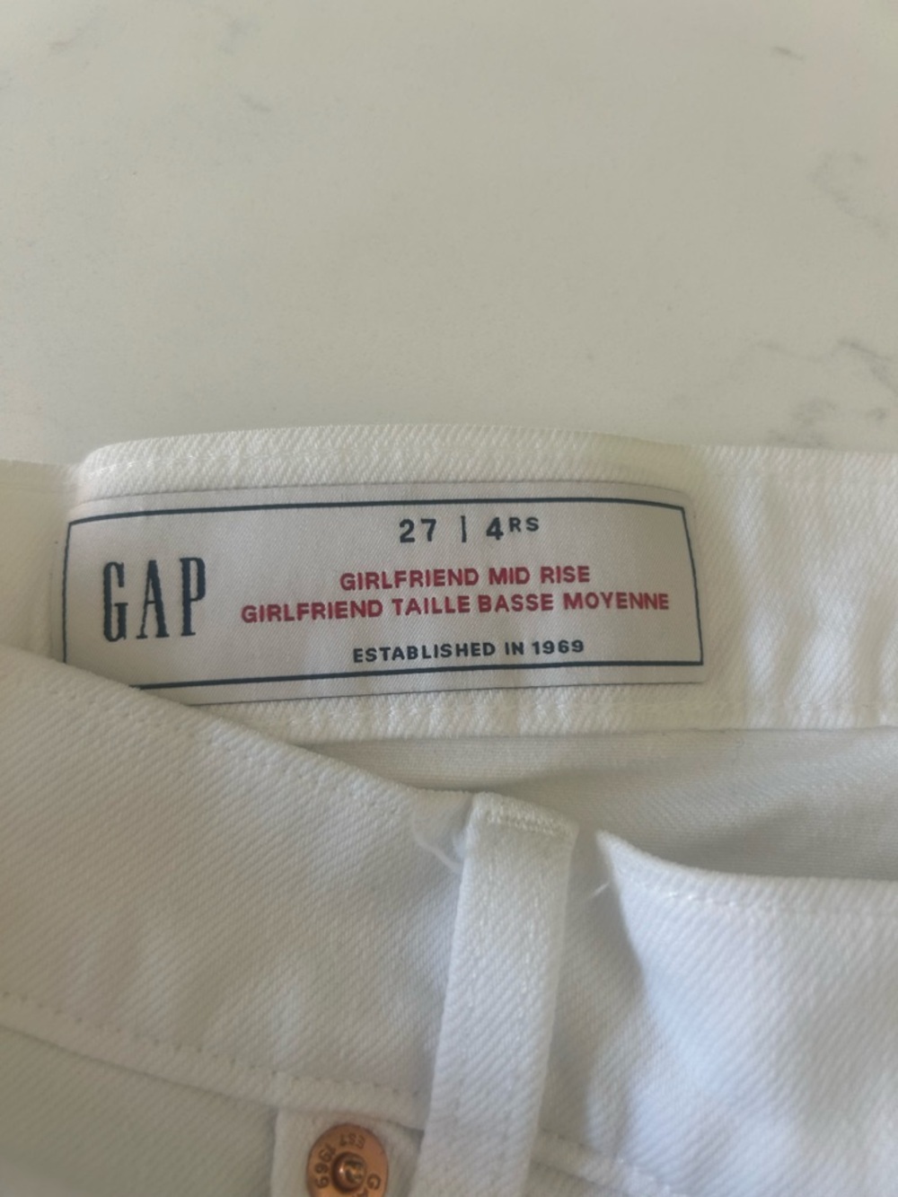 GAP Girlfriend Mid Rise Jeans - White